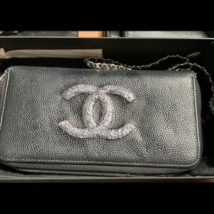 COPY - Chanel zippy wallet